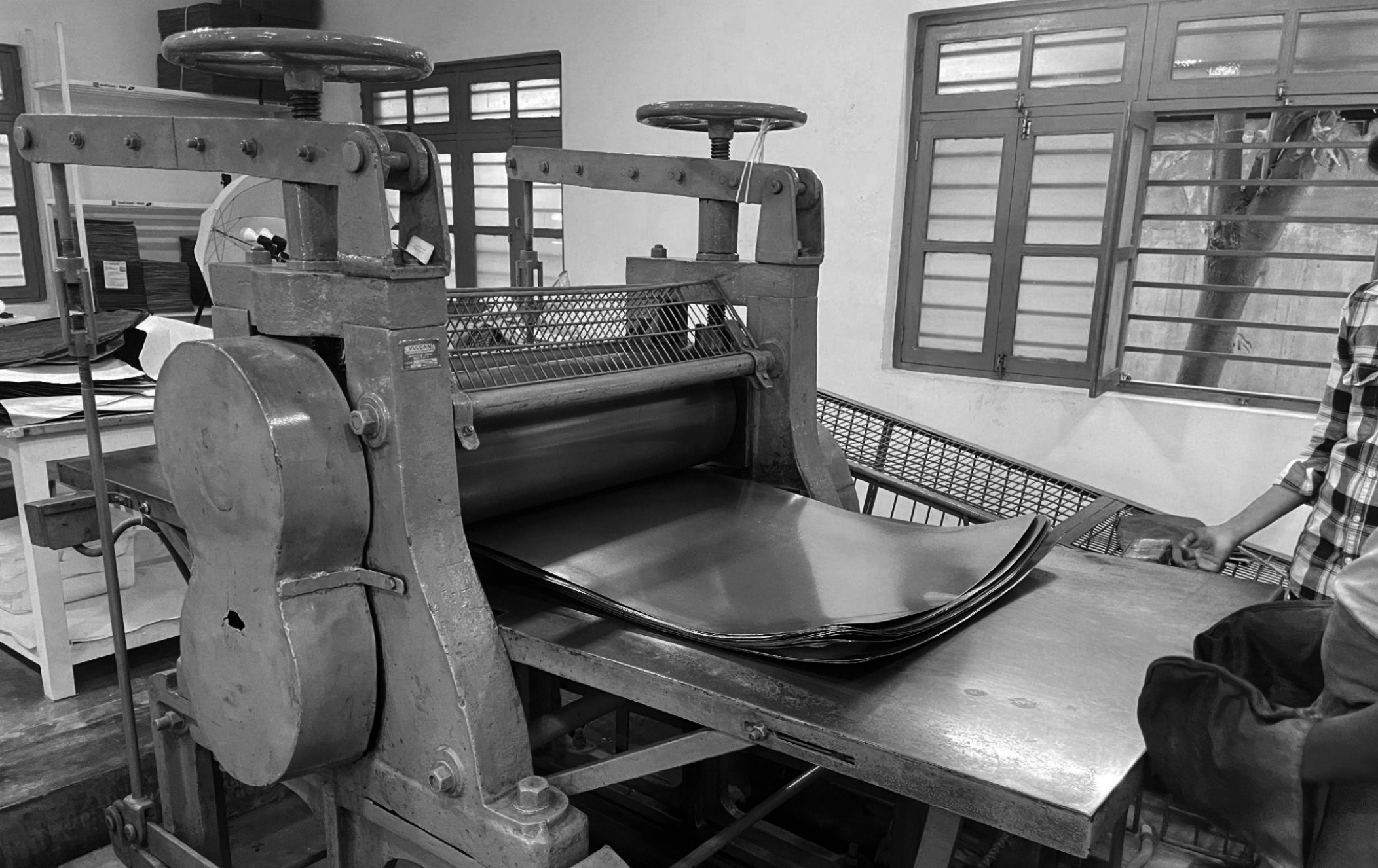 Sri Aurobindo Handmade Paper factory - paper lifting